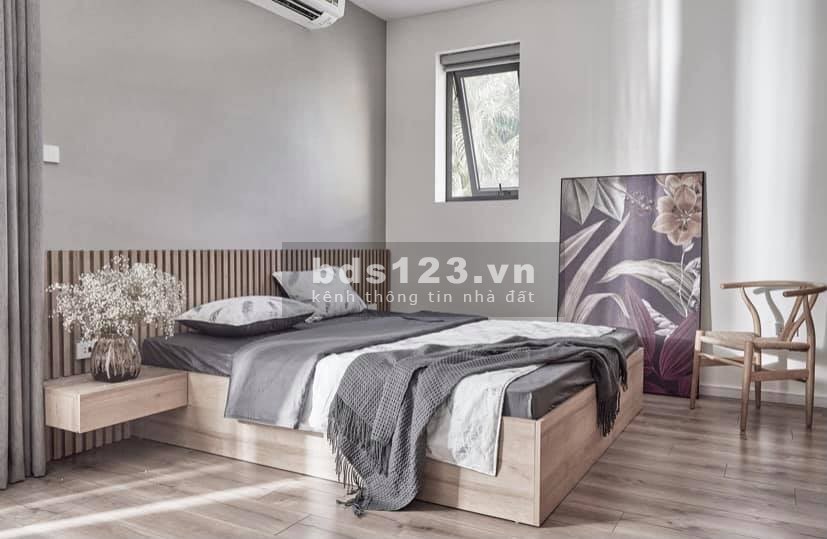 Bán nhà mới nguyên căn thang máy, kinh doanh sát ô tô, giá dưới 6 tỷ, đường Lê Trọng Tấn