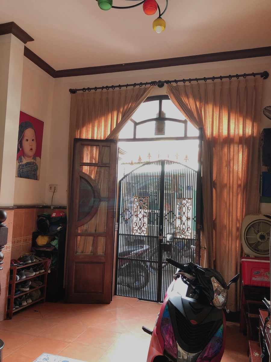 Bán nhà hiếm giá rẻ bao hẻm thông thoáng, chiều ngang 4m, dt 40m2, gía bán 3,1 tỷ