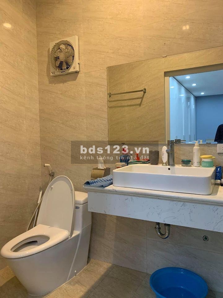 Bán nhà Nguyễn Trãi, nhà xây mới thiết kế đẹp, diện tích sử dụng 42m2, giá bán 3.4 tỷ