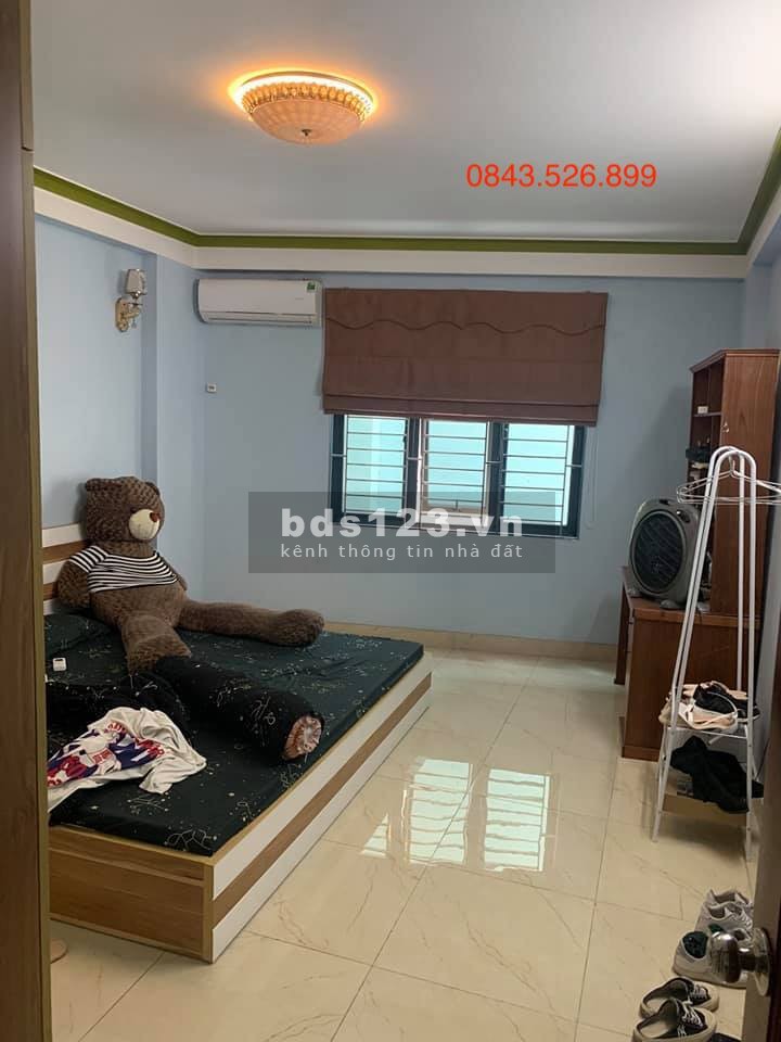 Bán gấp nhà phố Trần Khát Chân, 2 mặt thoáng, nhỉnh 70 triệu/m2, liên hệ 0843526899