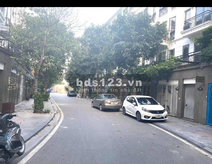 Bán nhà nằm vị trí đẹp khu đô thị Văn Phú kinh doanh văn phòng cực tốt