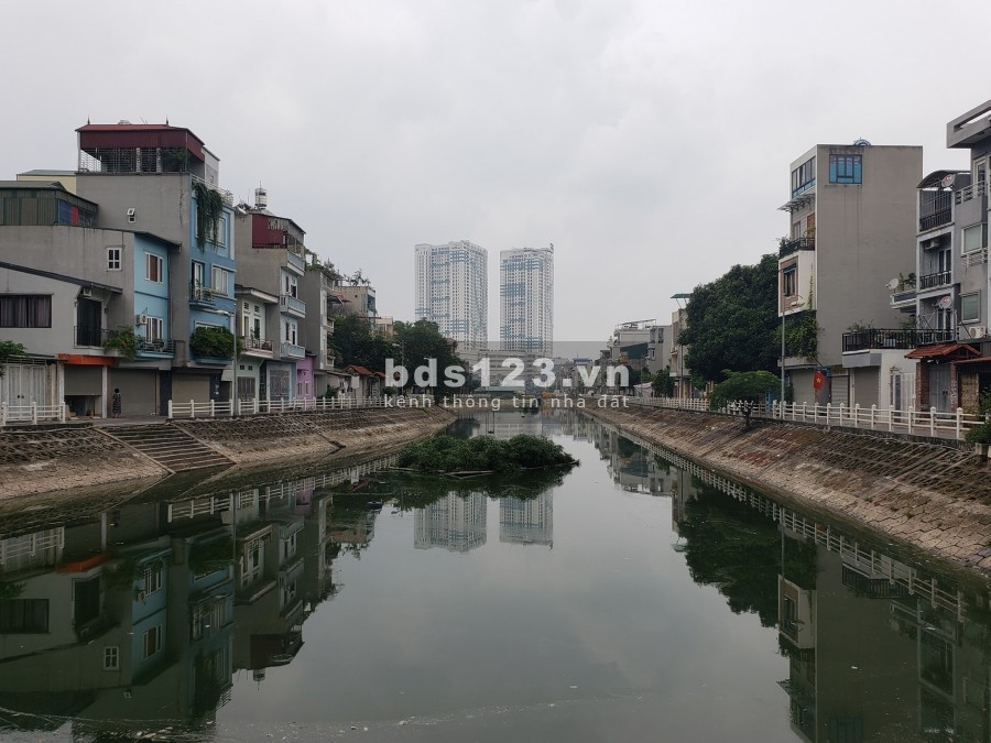 Bán nhà phố Nguyễn Văn Hưởng, Long Biên, kd khủng gần hồ Điều Hoà, dt 80m2, mt 5.5m