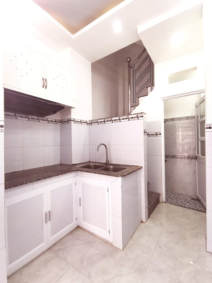 Bán nhà Quận 1 trung tâm khu phố Tây Bùi Viện giá bán 16.5 Tỷ, tự thiết kế căn nhà xinh xắn
