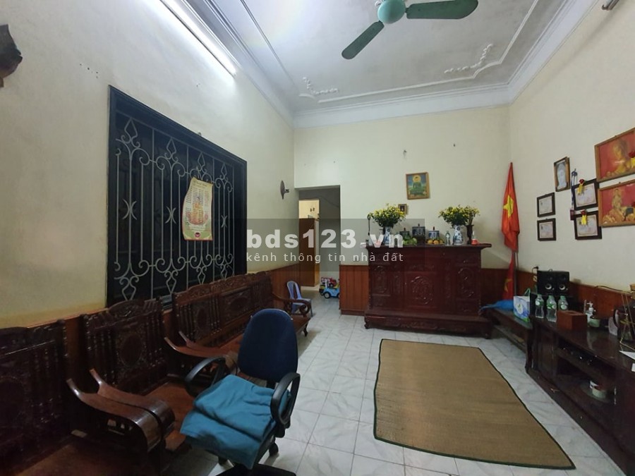 Bán nhanh nhà ở phố Gia Thuỵ Quận Long Biên, ngõ thông thoáng,…