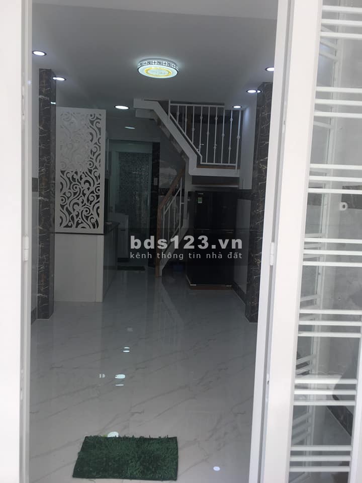 Phú Nhuận Trường Sa 3 tầng giá 3.5 tỷ trung tâm PN đầy đủ công năn nhà mới đẹp lh 0969476617