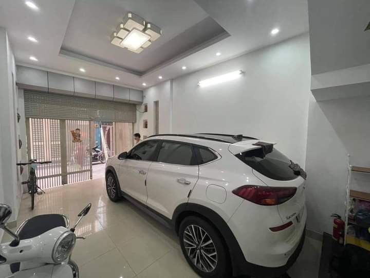 Bán nhà phân lô Triều Khúc, diện tích 53m2, 4 tầng, ô tô tránh, tiện ích Pandora giá 7,5 tỷ