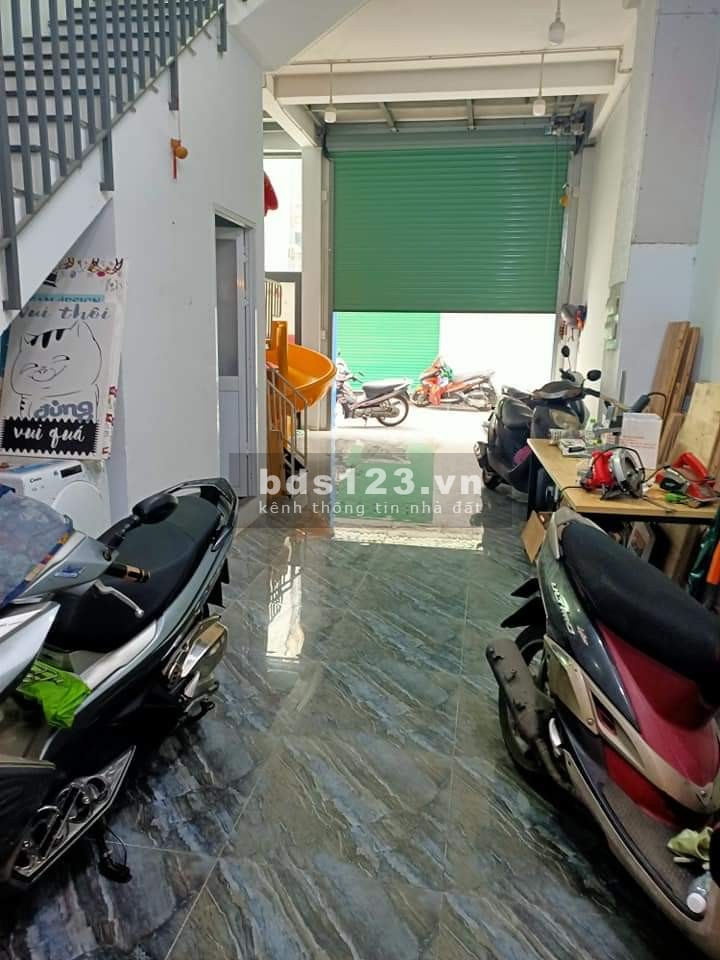 Nhà 5 tầng kiên cố. Đối diện UBND Quận Tân Phú giá bán 6,7 tỷ, khu dân cư hiện hữu