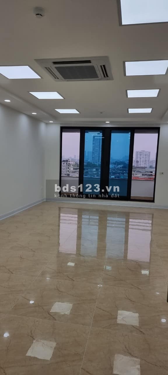 Tòa nhà văn phòng mặt phố Nguyễn Xiển, 9 tầng vỉa hè to 1 Hầm dt 67M2 giá bán 28.6 tỷ
