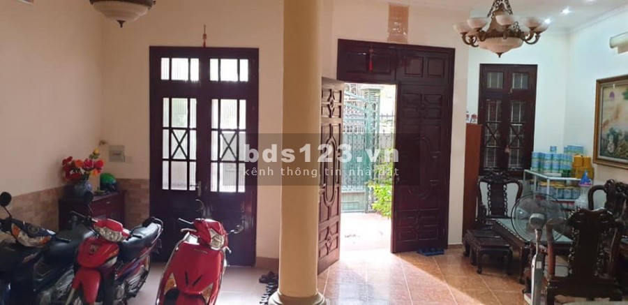Bán nhà Yên Hòa diện tích sử dụng 134m2 4 tầng đúc kiên cố mặt tiền 7.6 chỉ 11.4 tỷ Cầu Giấy