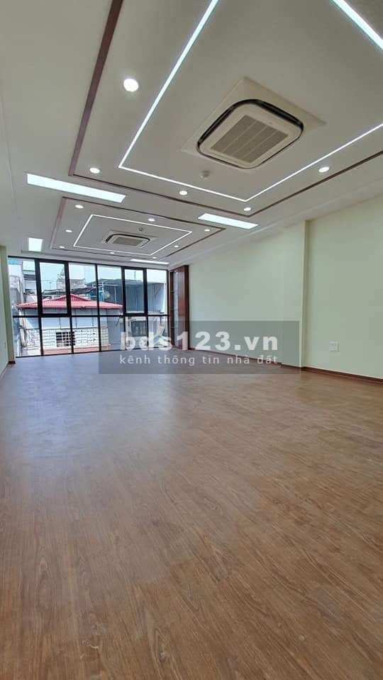 Hàng hiếm bán nhà mặt phố Thái Hà kinh doanh vỉa hè rộng, vị trí đắc địa 6 tầng, giá 17.5 tỷ