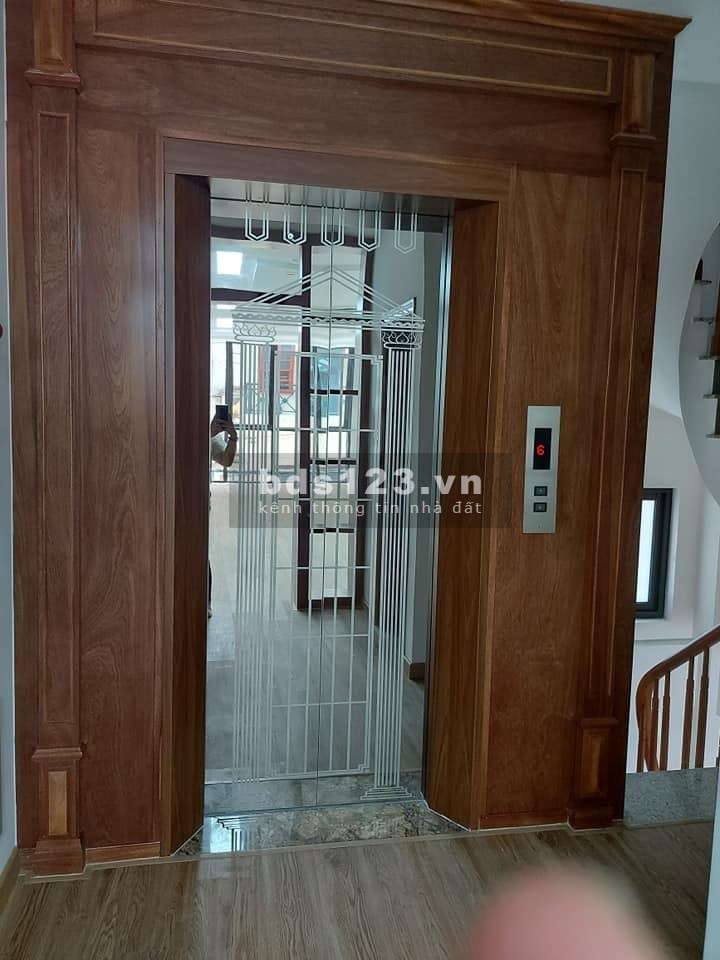 Hàng hiếm bán nhà mặt phố Thái Hà kinh doanh vỉa hè rộng, vị trí đắc địa 6 tầng, giá 17.5 tỷ