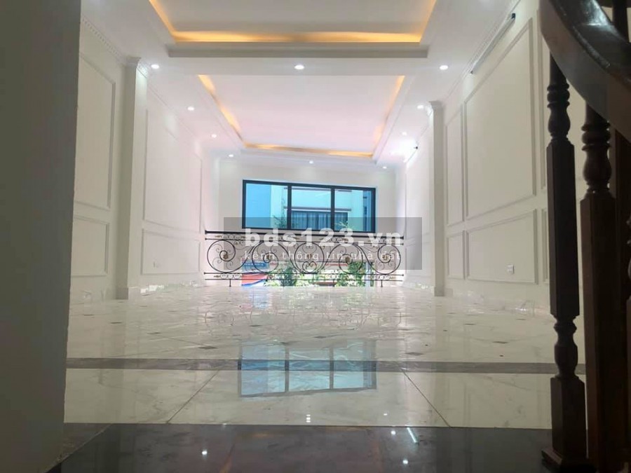 Nhà đẹp mới tinh 7 tầng vỉ hè rộng, thang máy tại La Khê, Lê Trọng Tấn.
