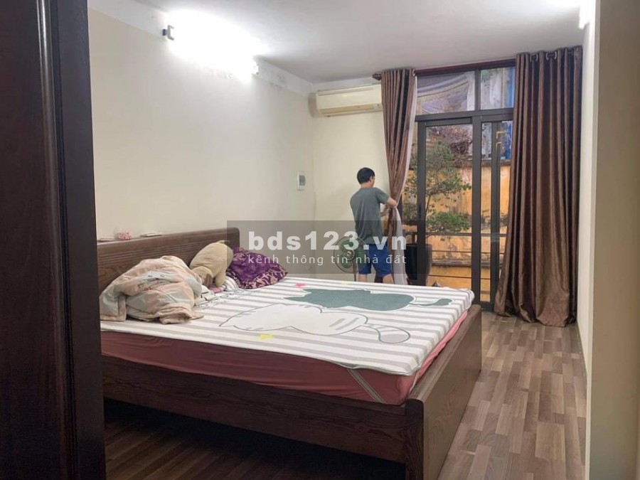 Cần tiền bán gấp nhà nguyên căn đẹp khu Vip lò đúc diện tích 38m2, 5 tầng, giá bán nhỉnh 4 tỷ