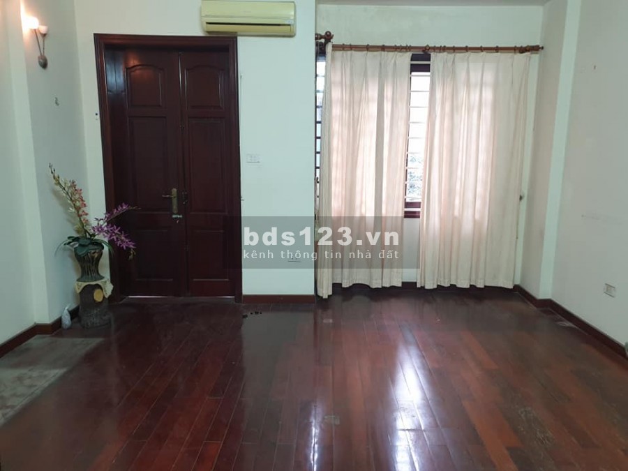 Bán nhà Cầu Giấy phân lô đại học Ngoại Ngữ dt 41m2 đúc 5 tầng giá 7.8 tỷ Lh 0386380199