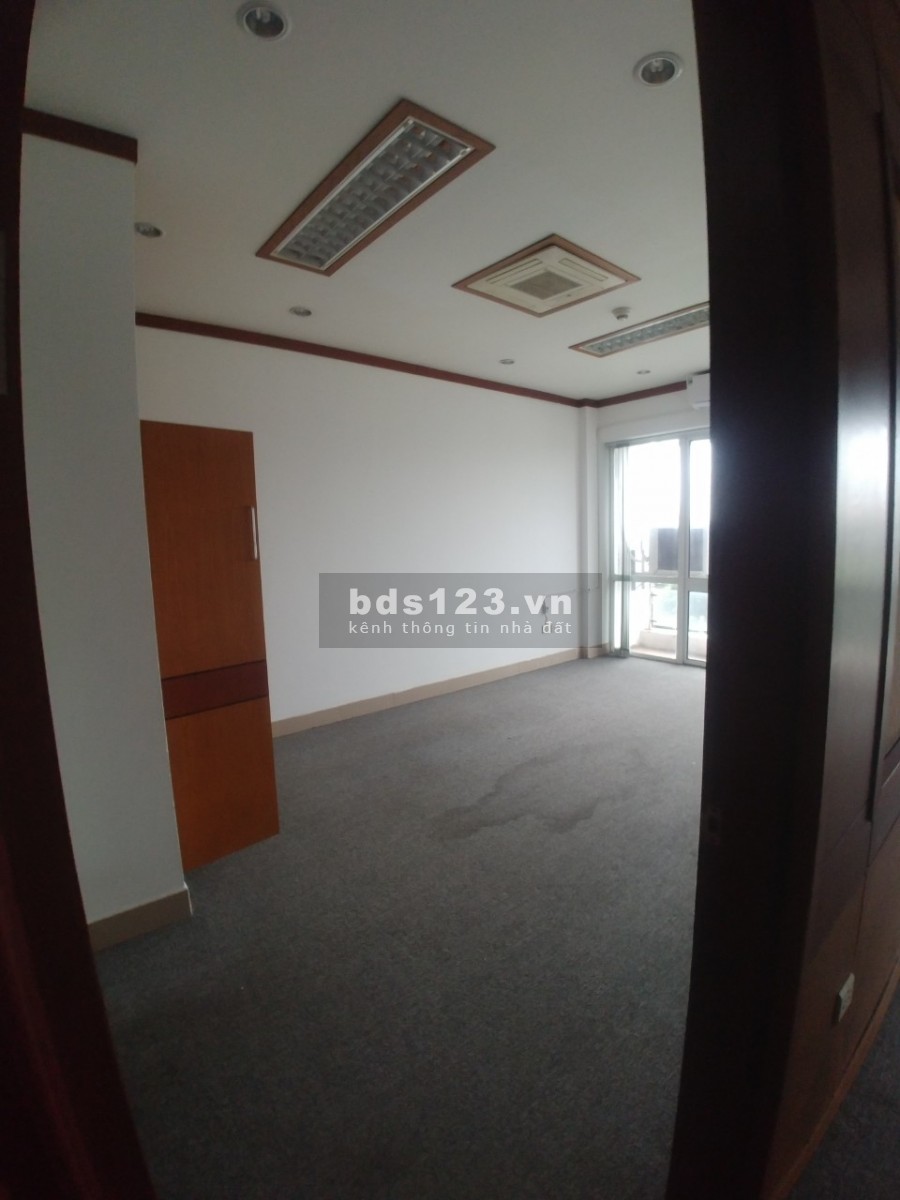 Văn phòng cho thuê phố Lê Trọng Tấn diện tích 15 - 25m2 giá 6tr5 gồm điện và bàn ghế