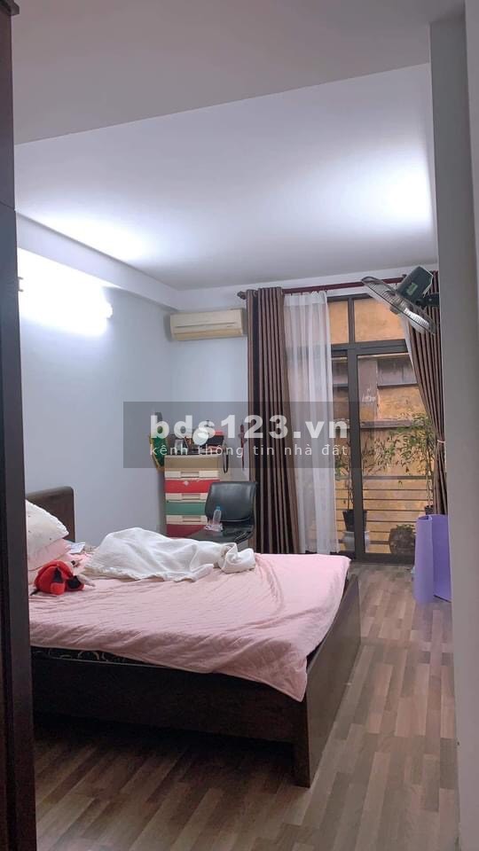 Cần tiền bán gấp nhà nguyên căn đẹp khu Vip lò đúc diện tích 38m2, 5 tầng, giá bán nhỉnh 4 tỷ