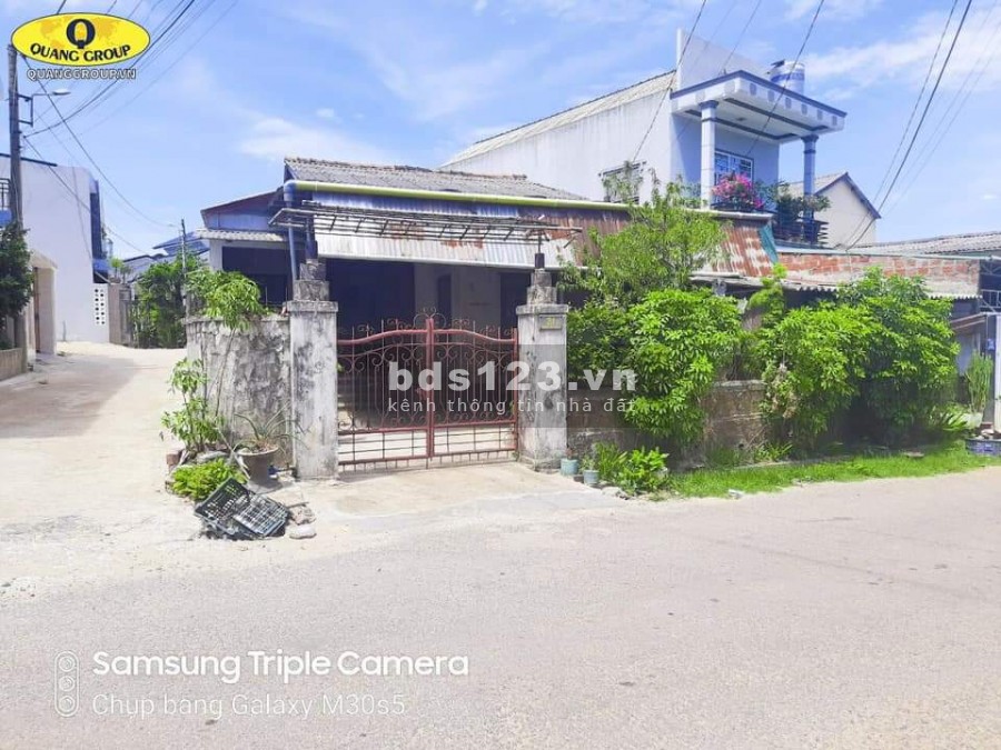 Chính chủ cần bán đất trung tâm thành phố Đông Hà góc 2 mặt tiền, giá bán 2.09 tỷ