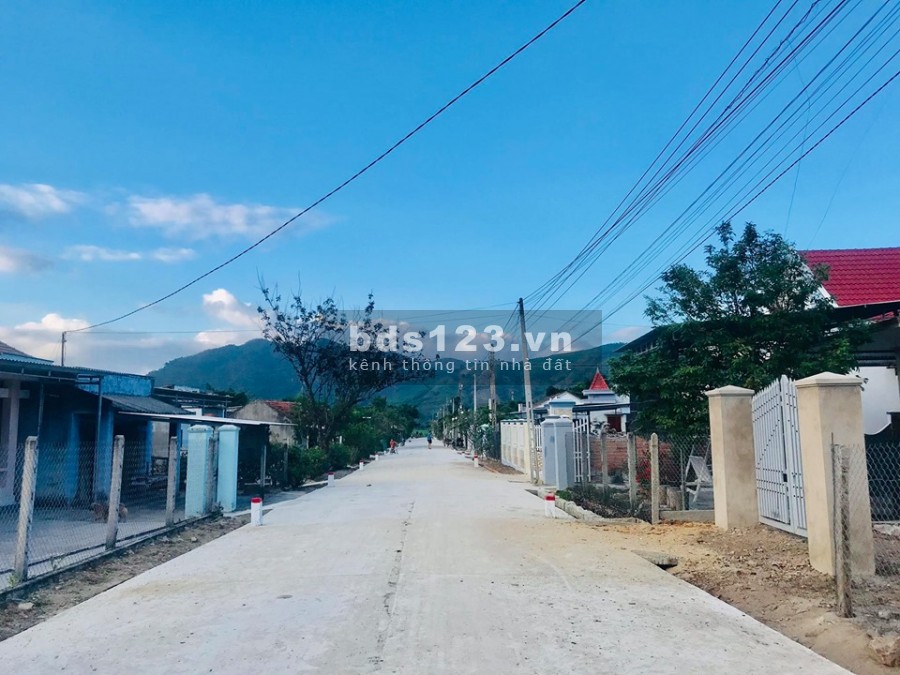 Bán đất có thổ cư làm nhà vườn gần Hương Lộ 62 xã Diên Tân giá rẻ LH 0788.558,552