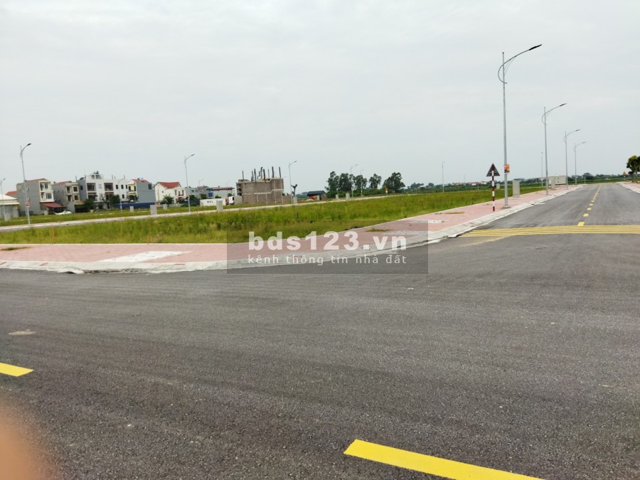 Đất sổ đỏ diện tích sử dụng 92,5m2 trung Tâm thị trấn Vương Tiên Lữ Hưng Yên, giá thoả thuận