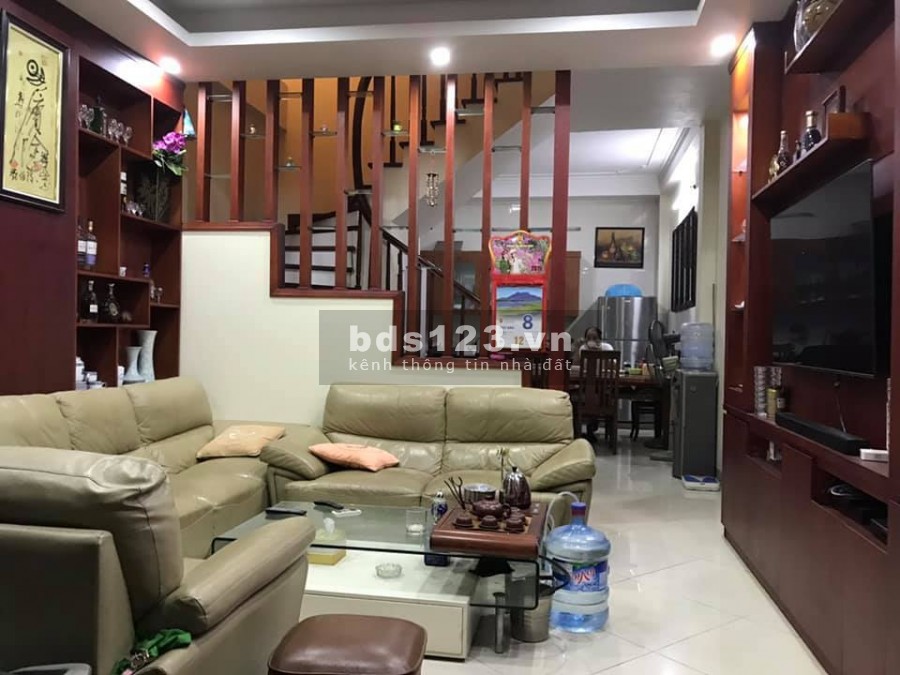 Bán nhà mặt phố quận Hai Bà Trưng, nhà đẹp 6 tầng đúc, tặng toàn bộ nội thất Vip