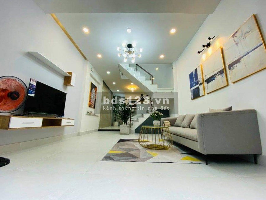 Bán nhà nguyên căn hẻm xe hơi khu dân cư đẹp lung linh, dt 48m2, 2 tầng, giá rẻ, sổ sẵn
