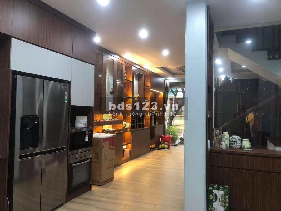Bán nhà cực xịn 4.5 tầng khu Tái định cư diện tích 70m2 giá 7.2 tỷ lh 0983253436