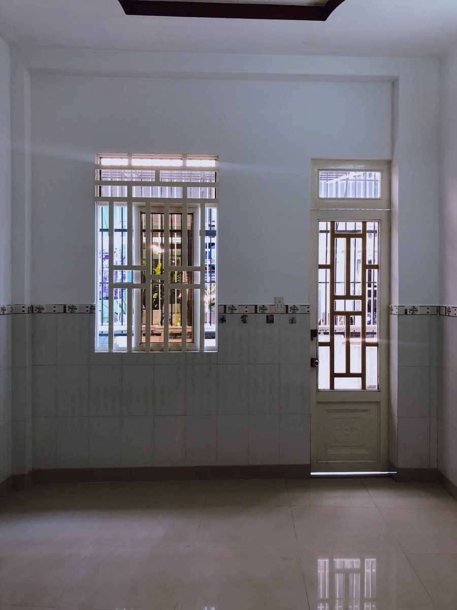 Cần bán nhà nguyên căn mới 127 Mễ Cốc, phường 15, diện tích 44m2, 3 lầu, giá bán 3.55 tỷ