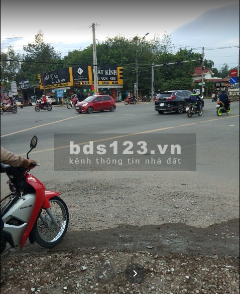 Khu nhà ở Vĩnh Tân kề khu công nghiệp sạch Vsip 2, mặt tiền trục chính sổ hồng riêng