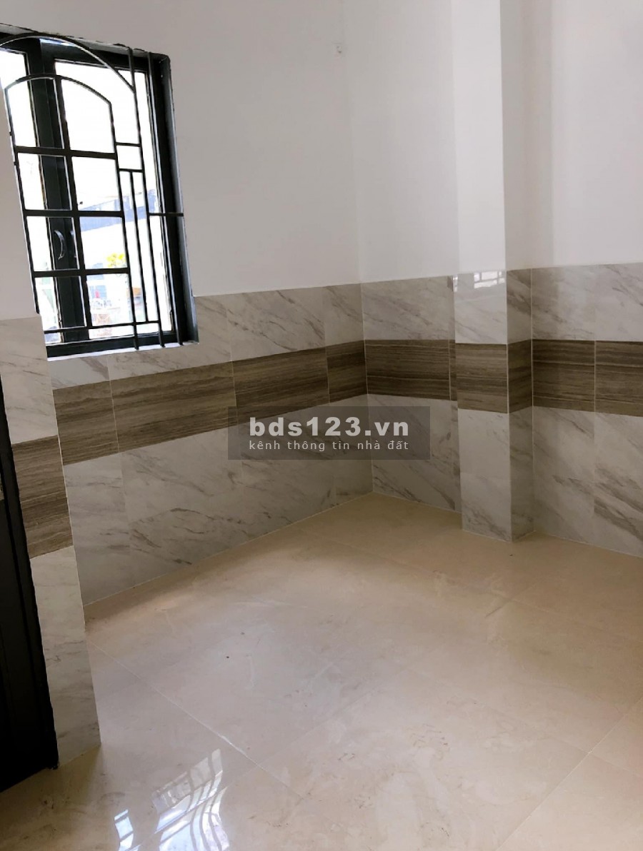 Bán nhà Lương Văn Can, Quận 8, giá bán 2.05 tỷ, vị trí đắc địa, khu dân cư hiện hữu, lhcc