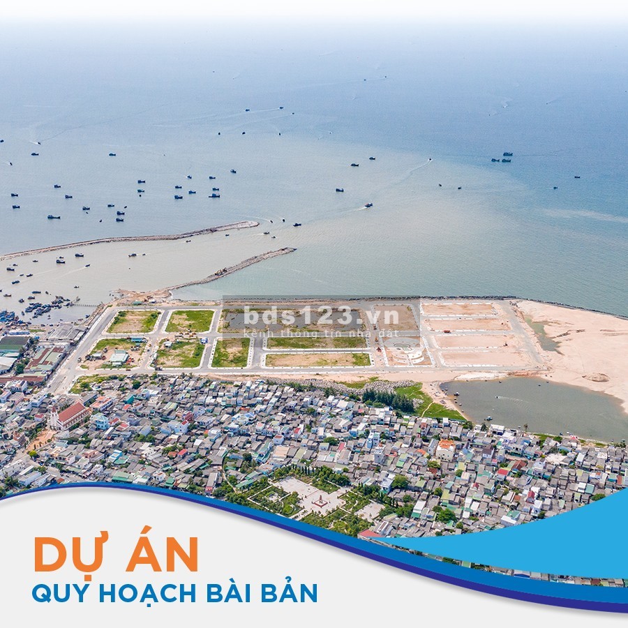 Đất lấn biển, dự kiến 35 triệu/m2, ngay bên cảng cá Lagi, khu dân cư đông đúc, tiện ích đủ