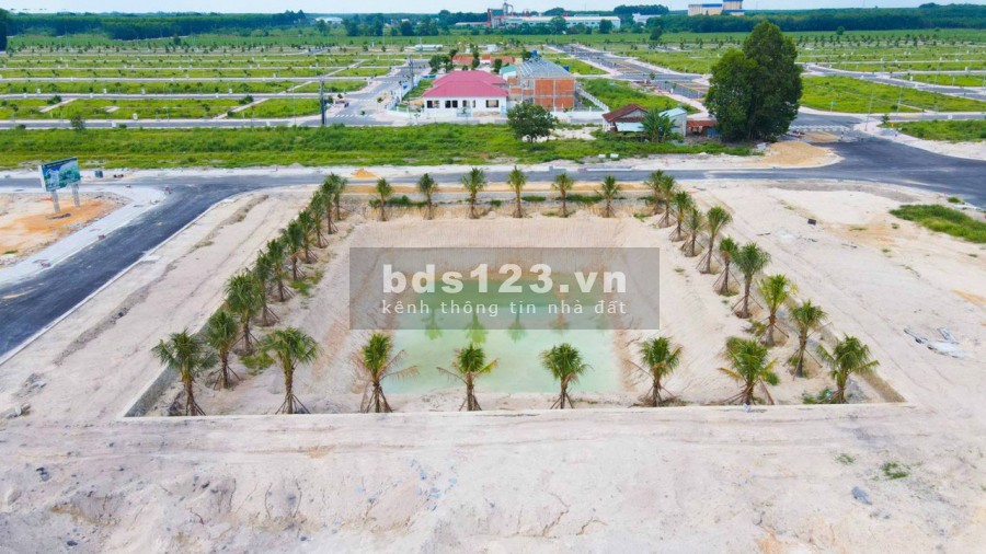 Bán đất mặt tiền diện tích 24m2 sổ hồng riêng giá rẻ tại Bàu Bàng Bình Dương, giá 600 triệu