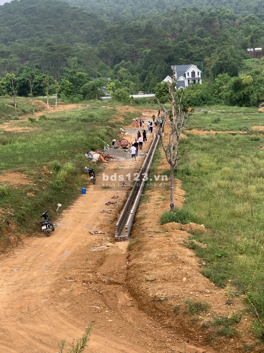 Đất nền biệt thự mặt hồ Ba Vì, giá tốt đầu tư sinh lời cao - khai thác dòng tiền cho thuê hiệu quả