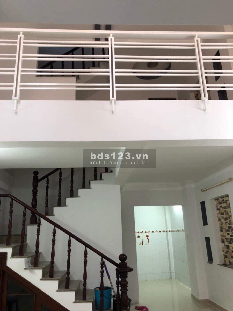 Bán nhà riêng gần mặt tiền Thông Tây Hội, phường 10, Gò Vấp, 3 tầng, 3 pn, dt 46m2, giá 3.8 tỷ
