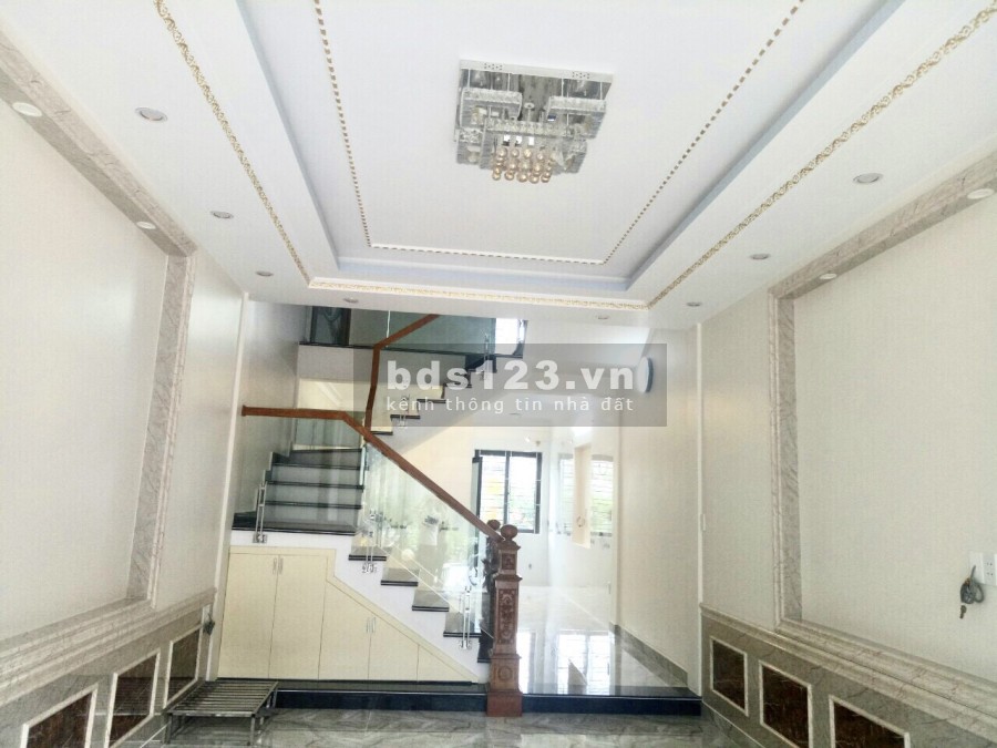 Cần bán nhà 4 tầng trong ngõ Đằng Hải, Hải An, Hải Phòng ngõ rộng ô tô vào nhà