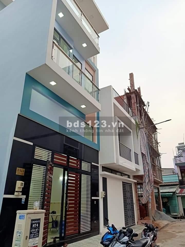Chỉ 4.7 tỷ sở hữu ngay căn nhà giá rẻ 3 tầng tại Hồ Văn Long, Tân Tạo, Bình Tân