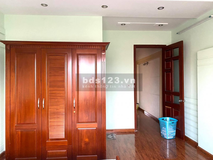 Bán gấp nhà phố Hồng Mai, Quận Hai Bà Trưng 2 thoáng dt 54m2, 4 tầng, giá 2.95 tỷ