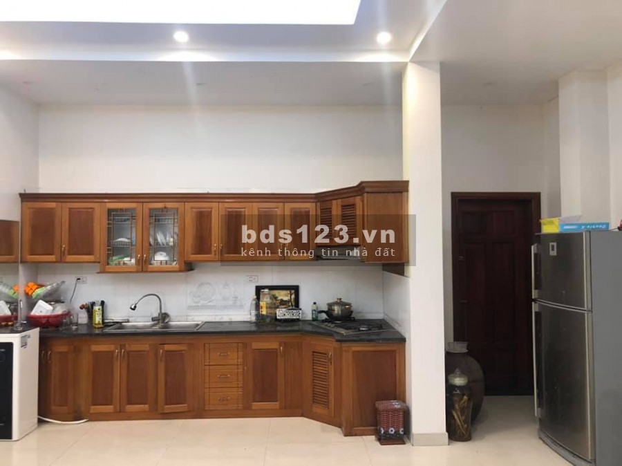 Bán biệt thự BT4, ĐT Việt Hưng, Long Biên diện tích 250m2, 4 tầng, mt 13m, giá 25.7 tỷ