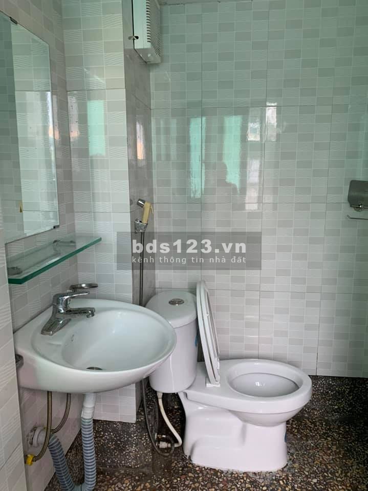 Bán toà chung cư mini 7 tầng doanh thu trên 100 triệu/tháng, liên hệ 0369315899