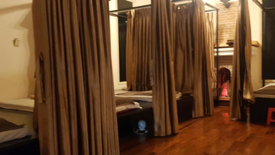 Bán Biệt Thự Quận Phú Nhuận Lê Văn Sỹ 64 tỷ, Nhà Kết Cấu mới, Phong Cách Châu Âu