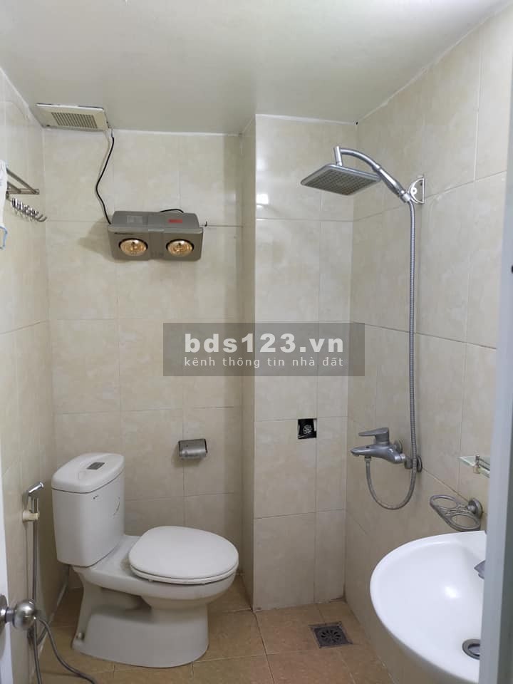 Chính chủ bán nhà ngõ 219 Bồ Đề, diện tích sử dụng 60m2, ô tô, sổ đỏ chính chủ, giá 4.65 tỷ