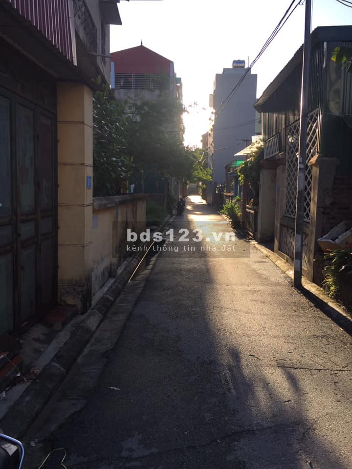 Bán đất phố Giang Biên, Long Biên, đường thông, ô tô qua, dt 89m2, mt 4m, giá bán 4,2 tỷ