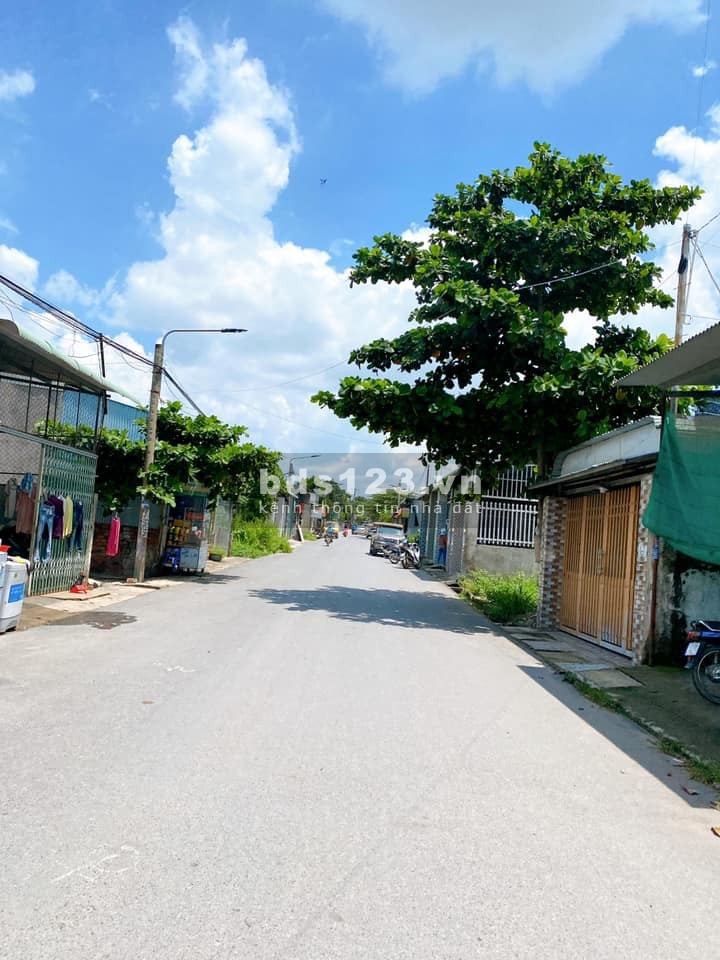 Bán Đất Quốc Lộ 51 phường Phước Tân, TP Biên Hòa dt 100m2, giá bán 1.2 tỷ, Bank 70%