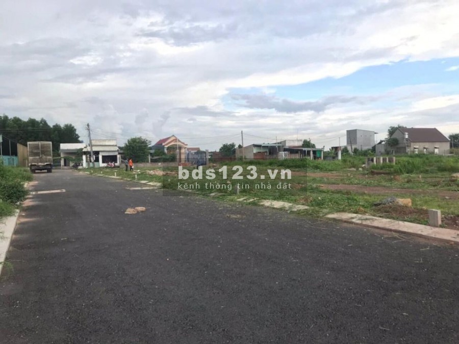 Bán Đất Quốc Lộ 51 phường Phước Tân, TP Biên Hòa dt 100m2, giá bán 1.2 tỷ, Bank 70%
