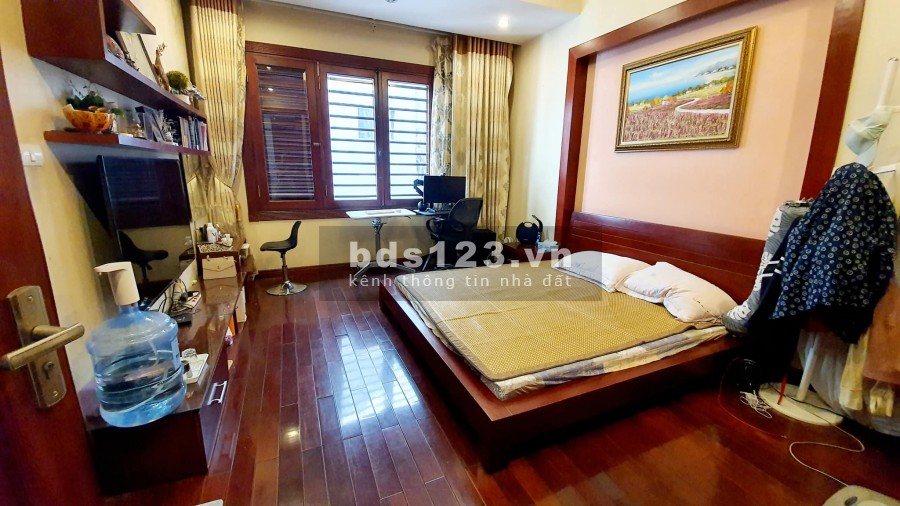 Siêu phẩm Tôn Thất Tùng, diện tích 69m2, 5 tầng, mặt tiền 5.8m, giá 7.8 tỷ.
