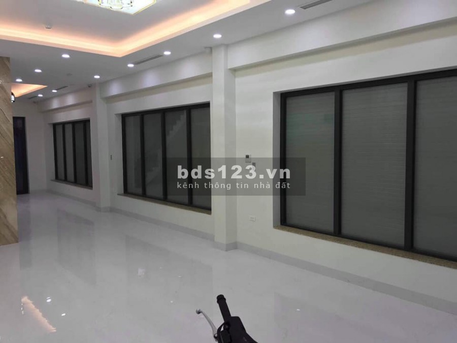 Kinh doanh, cho thuê văn phòng diện tích sử dụng 120m2 mt 5.5m, Xuân La, Tây Hồ