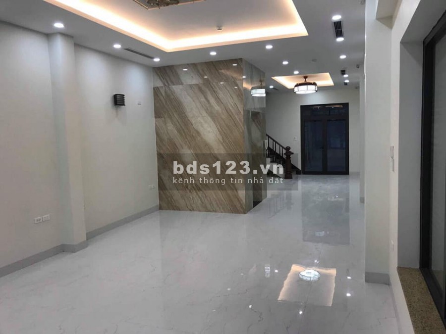 Kinh doanh, cho thuê văn phòng diện tích sử dụng 120m2 mt 5.5m, Xuân La, Tây Hồ