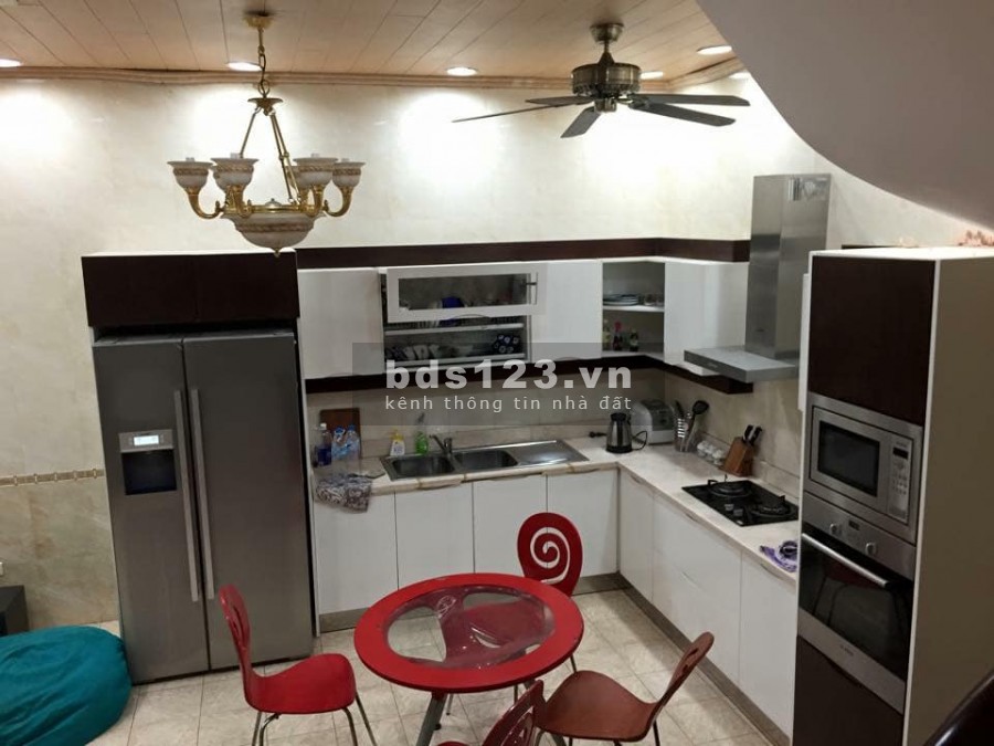 Bán nhà gần công viên Thống Nhất, hơn 85m2, 4 tầng, giá bán 6.51 tỷ sổ đỏ chính chủ