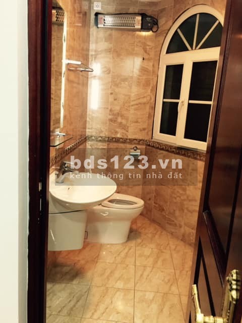 Bán nhà gần công viên Thống Nhất, hơn 85m2, 4 tầng, giá bán 6.51 tỷ sổ đỏ chính chủ