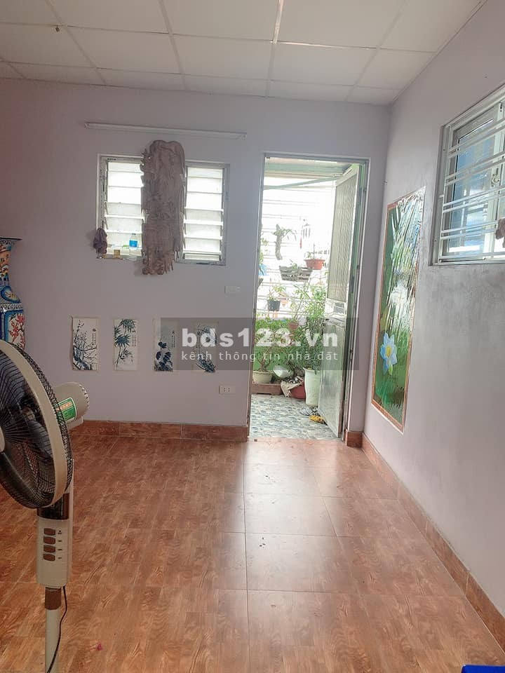 Cần bán nhanh nhà Bồ Đề mặt tiền 7m 10m ô tô 3 mặt thoáng vị trí đắc địa gần phố
