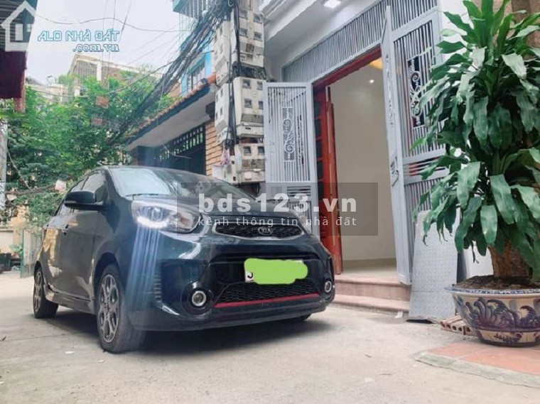 Bán gấp nhà siêu phẩm hồ Bồ Đề, dt 47m2, ô tô 7 chỗ qua nhà giá bán 5 tỷ hơn, thương lượng